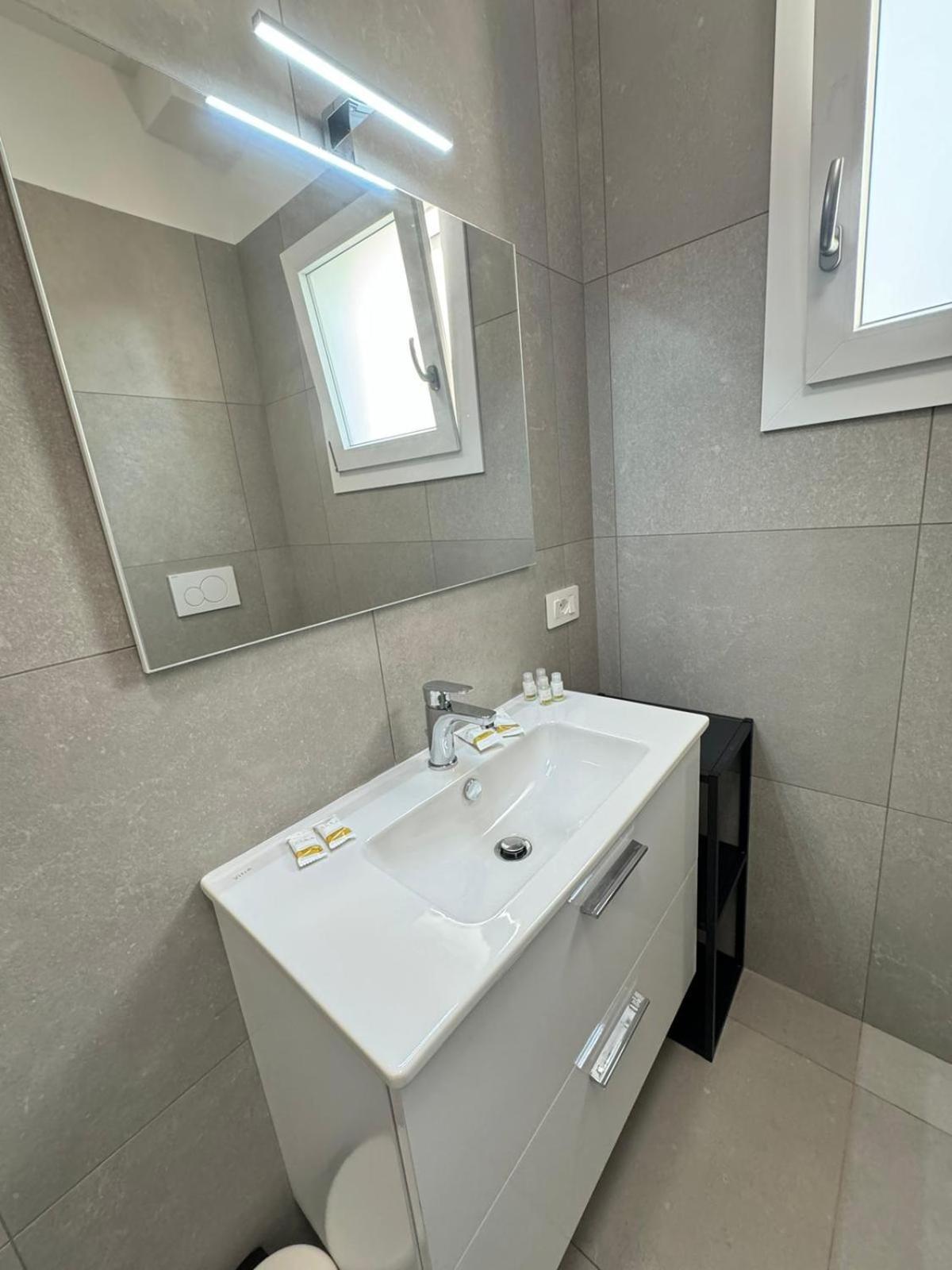 Suites Dreams Fiumicino Mare Exterior foto